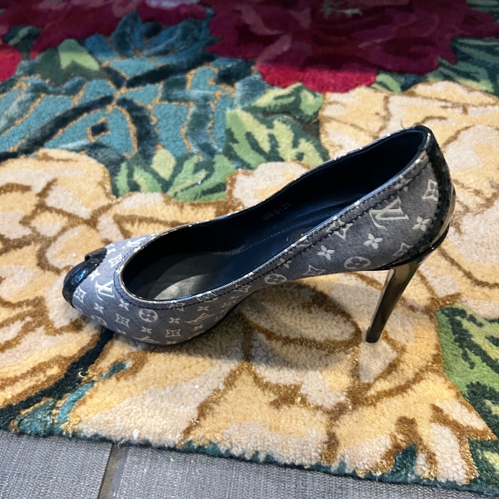 Louis Vuitton heels